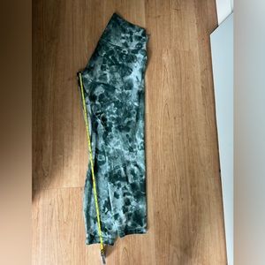 Lululemon Aligns 25”